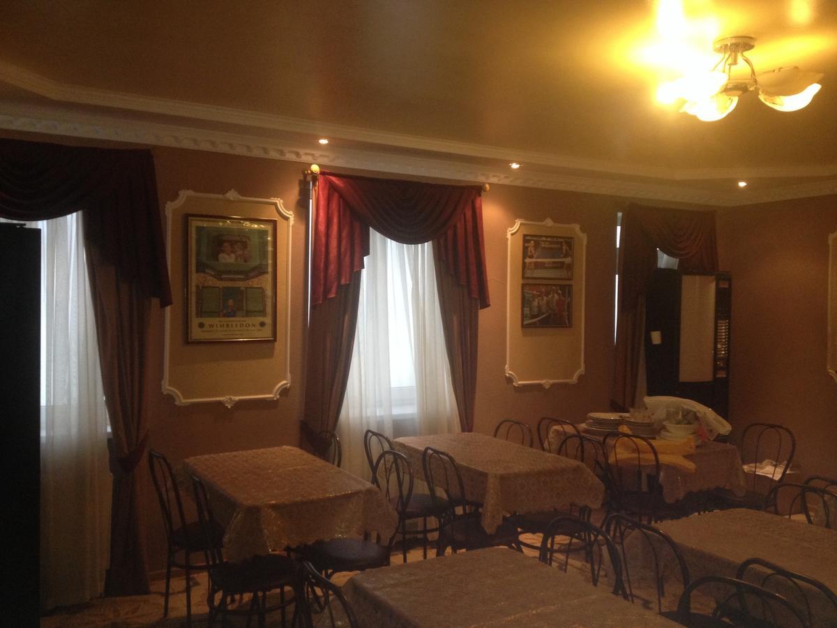 Tennis House Hotel Krasilovka Exterior photo